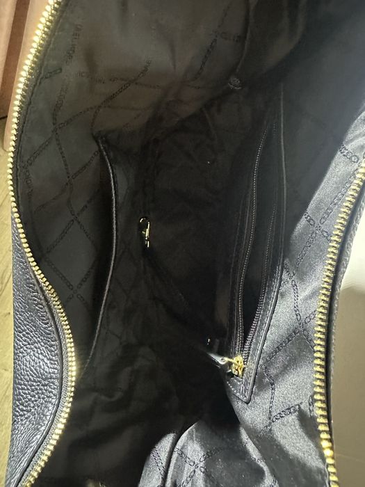 Oryginalna skórzana torebka Michael Kors ze zlotymi dodatkami