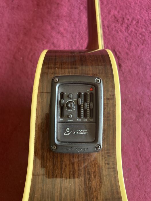 Guitarra Semi-Acustica Alvarez AP70E