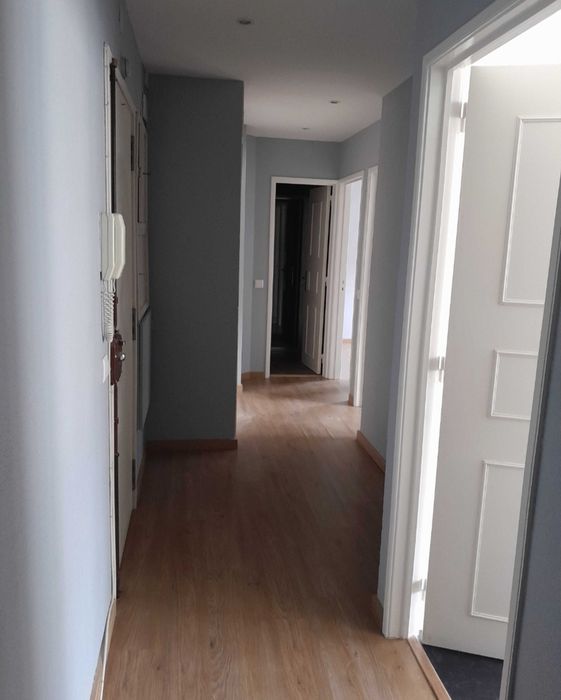 Apartamento T2 remodelado na Quinta do Mendes