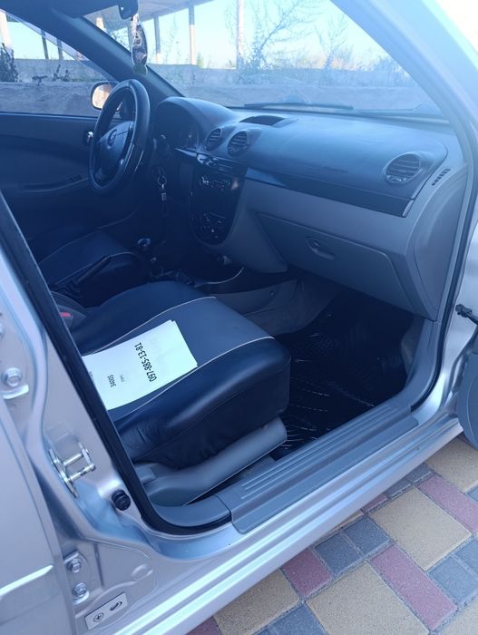 Chevrolet Lacheti 1.8 газ/бензин.