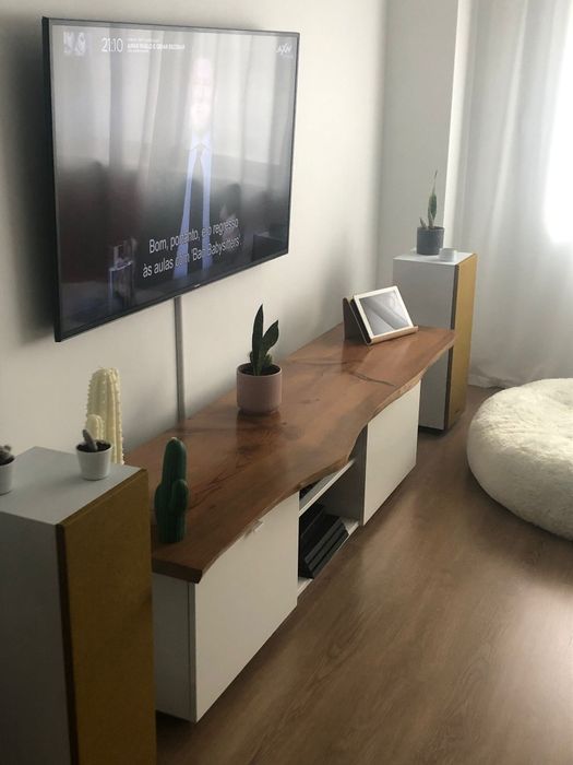 Mesa/ Consola/Prateleira de madeira pinho