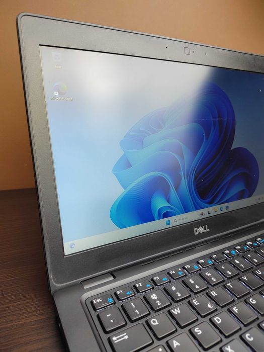 MAŁY LAPTOP | Dell Latitude 5290 | i5-8250U | 16GB RAM | 256SSD | W11