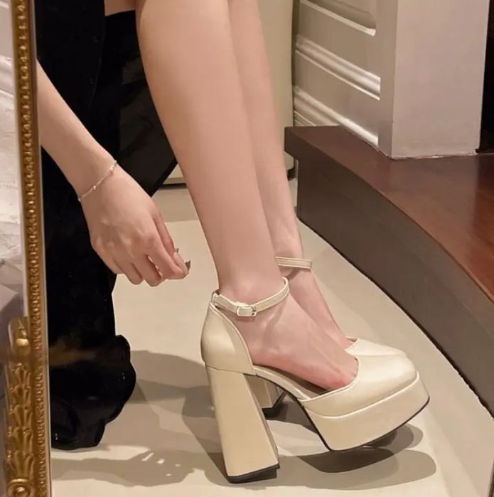 Черные/белыетуфлі на квадратному каблуку 9 см 12 см белые черные туфли