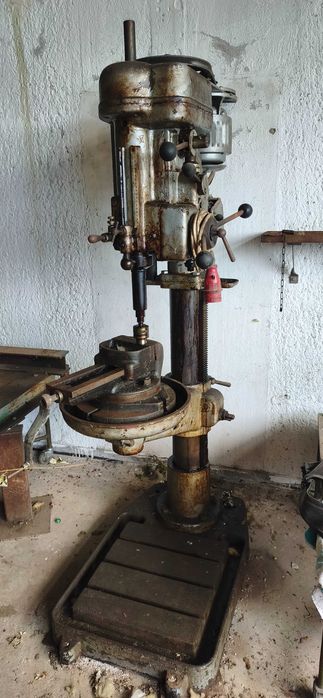 Wiertarka stołowa kolumnowa FISCHER – solidna, żeliwna, PRL / Vintage