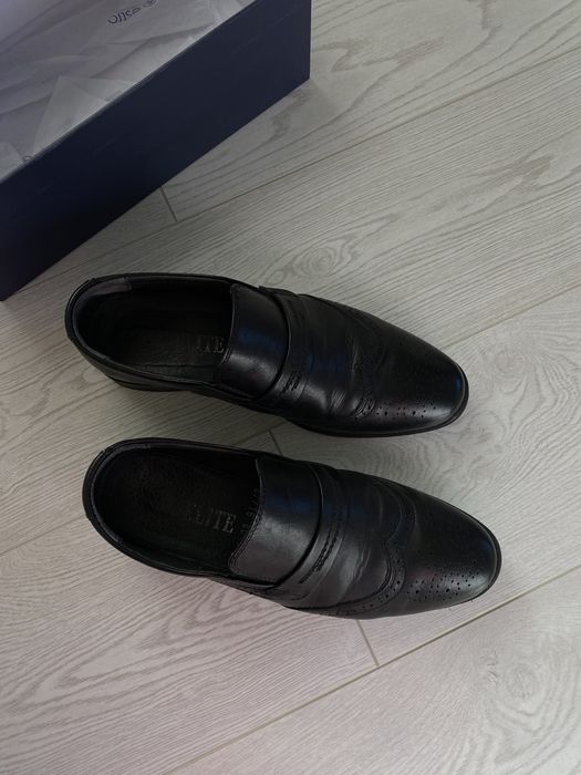 Чоловіче взуття