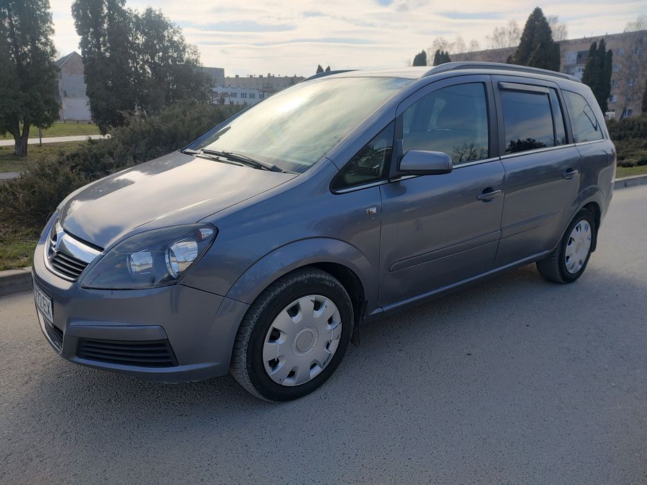 Opel Zafira b 1.9ctdi 2005 рік