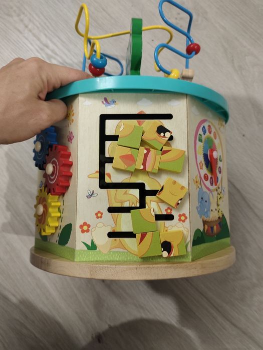 Розвиваючий логічний куб