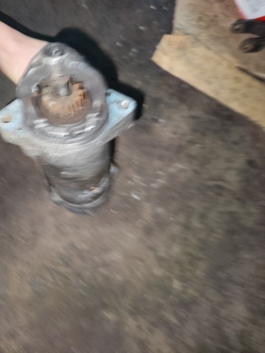 BMW E61 E60 530D rozrusznik automat