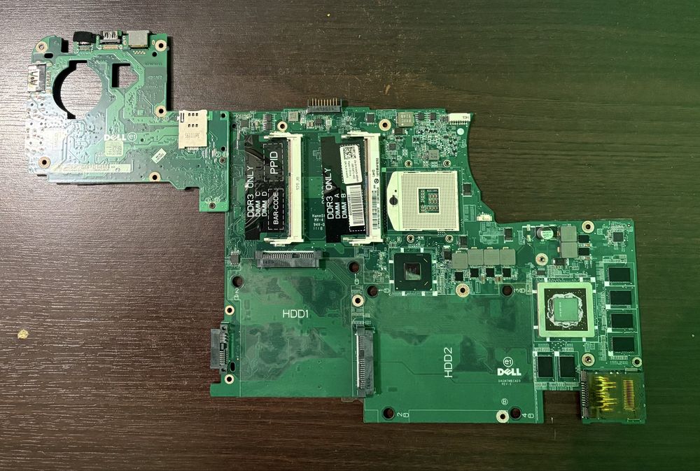 Płyta główna laptopowa DELL model DAGM7MB1AE0 rev:E