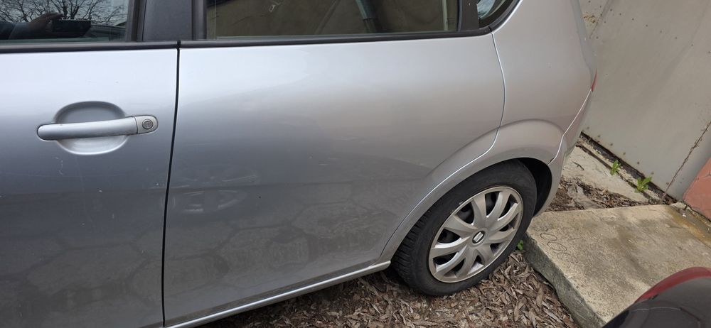 Seat leon 2 LS7Y  1.9tdi BXE zderzak maska lampa  pas przedni