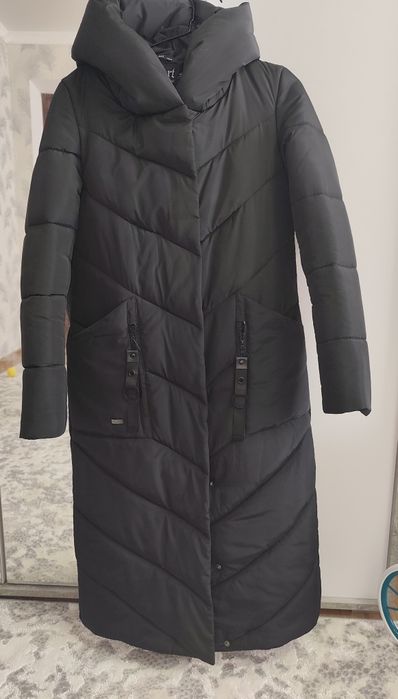 Зимове пальто-пуховик чорне, довге, розмір 44