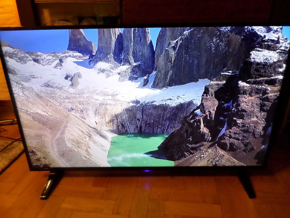 Telewizor SHARP 43 cale