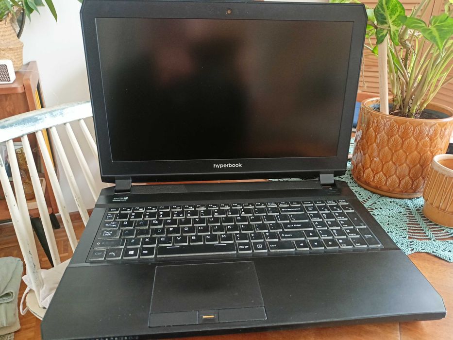 Laptop Hyperbook SL503VR i7-7700hq, GTX 1060, 16GB RAM ddr4.uszkodzony