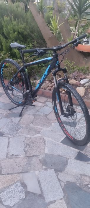 Bicicleta roda 29 excelente estado