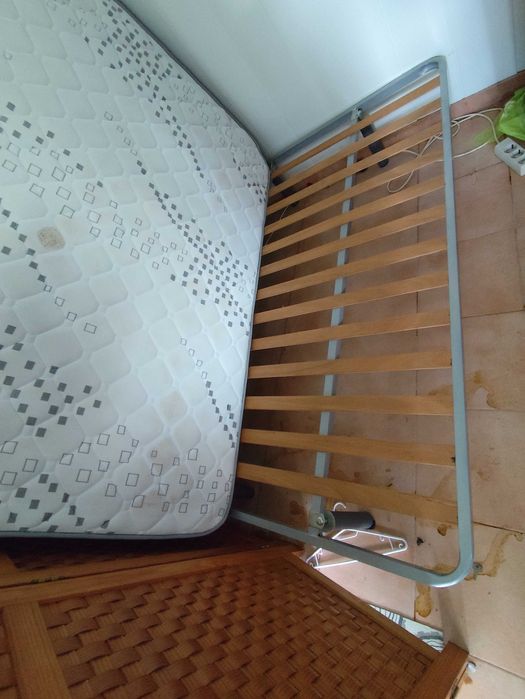 colchão de casal  + Trado