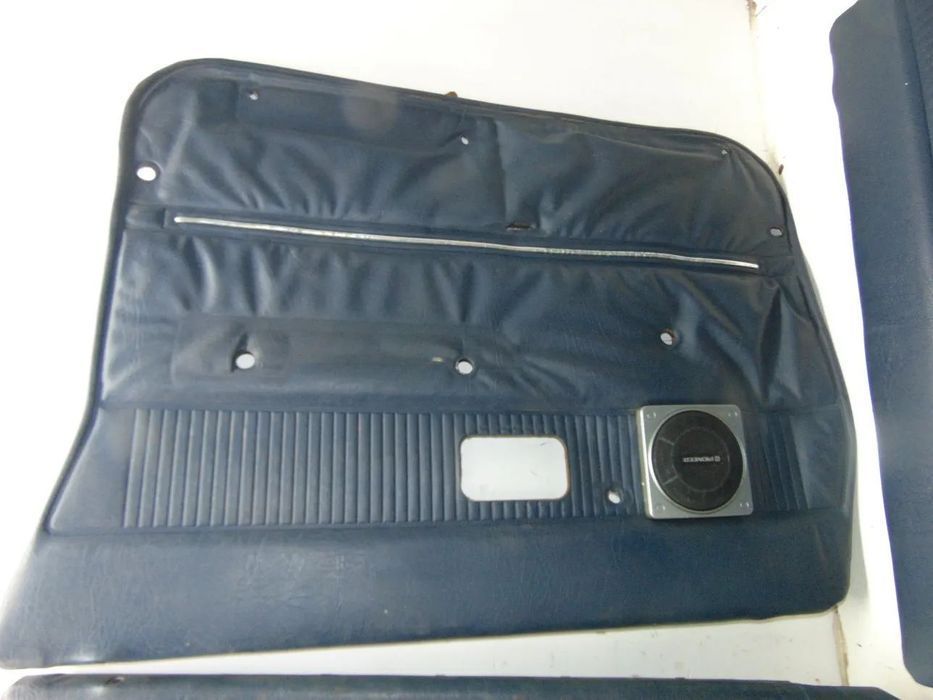 Volvo 244 limousine quartelas " usado em bom estado