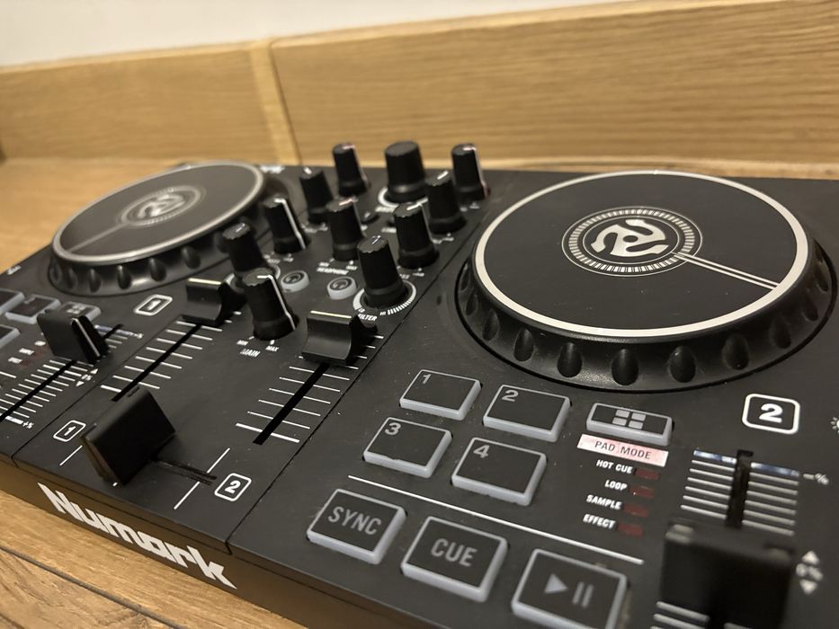 Numark Party Mix DJコントローラー 製品情報：Party Mix II：Numark