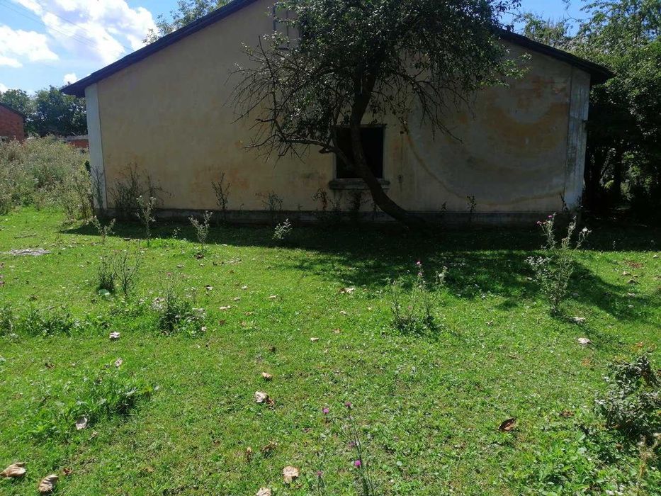 Нежитлова будівля 217 м2, 0.39 га, Кулівці, вул. О.Кобилянської, 2-Е