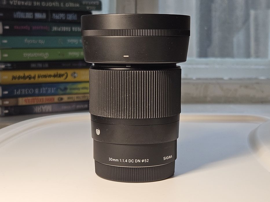 Sigma 30mm f/1.4 DC DN для Sony + 3 фільтри (UV, поляр., ND)