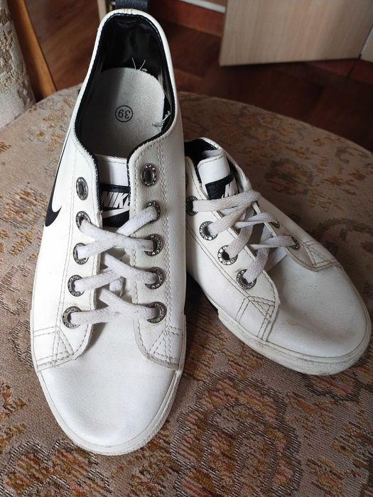 Modne adidasy Nike r.39