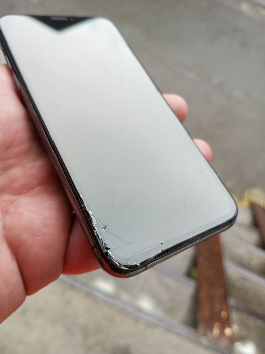 Iphone xs в рабочем состоянии
