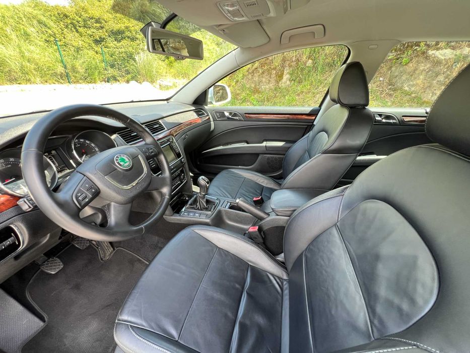 Skoda Superb 1.6 TDI Elegance Nacional