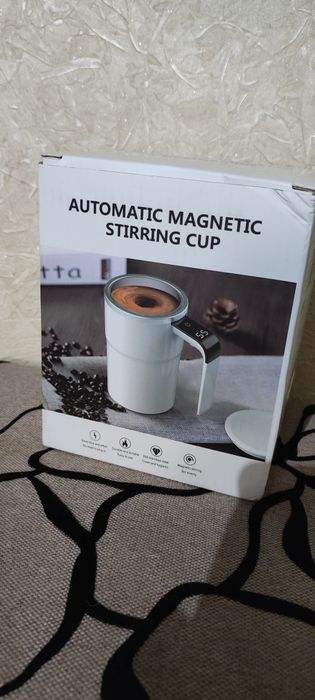 Чашка з авто-змішуванням