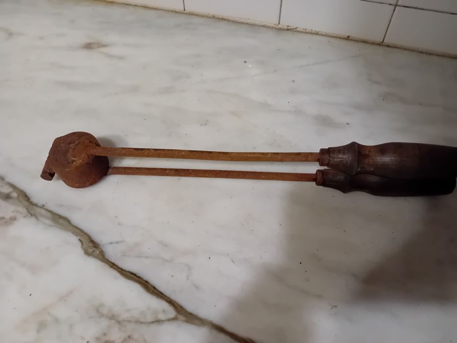 Ferramenta Antiga