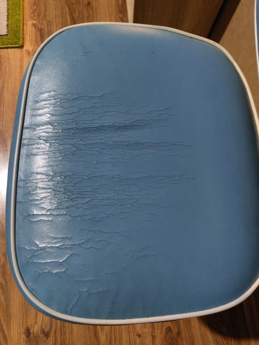 Дитяче комп'ютерне крісло