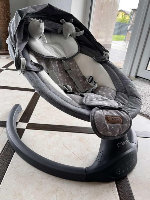 Заколисуючий центр Momi Kenani Dark Grey в чудовому стані