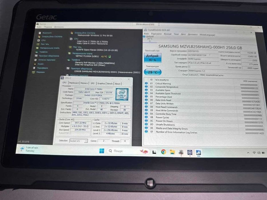 Getac F110 G3 / 11.6" IPS / Intel Core i7-7500U/8 GB DDR4/ 256 GB SSD