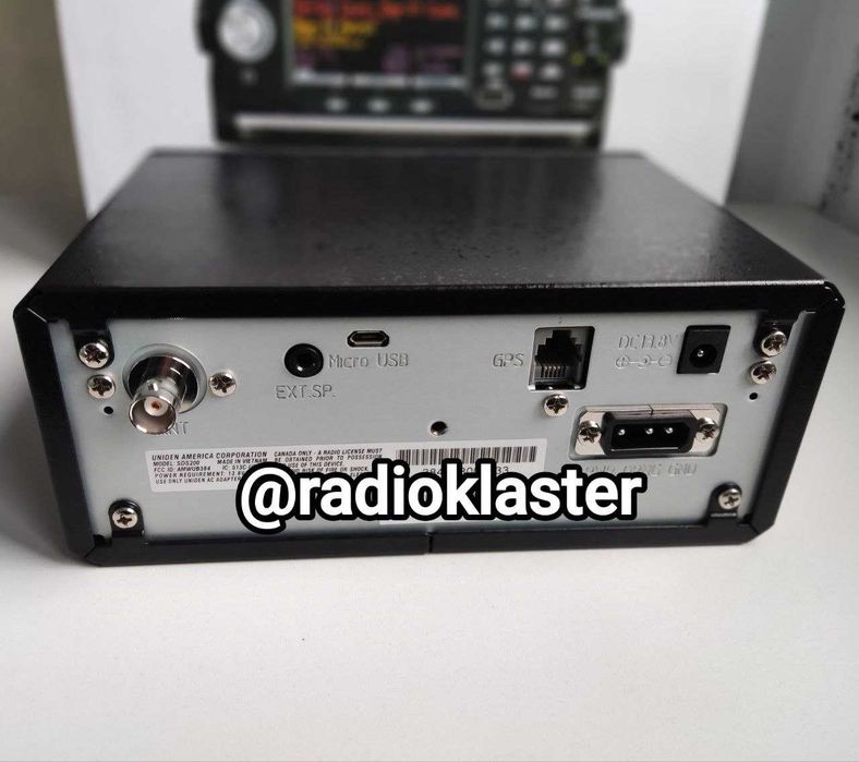 Uniden SDS-200 скануючий приймач