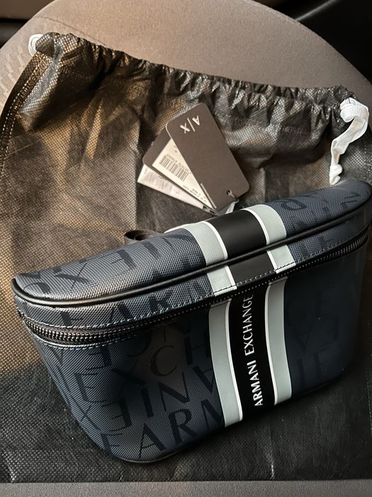 Бананка Оригінальна сумка Armani Exchange нова