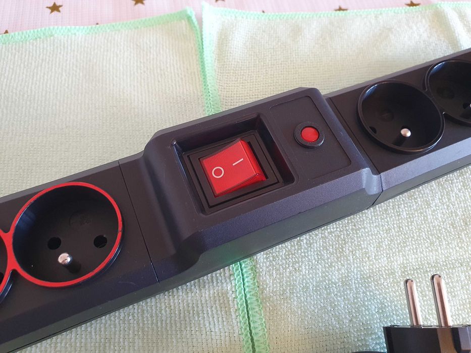 Listwa zasilająca Armac Multi (gniazda stale zasilane - pernament)