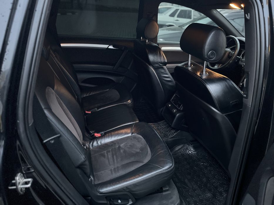 Продам власний автомобіль Audi Q7