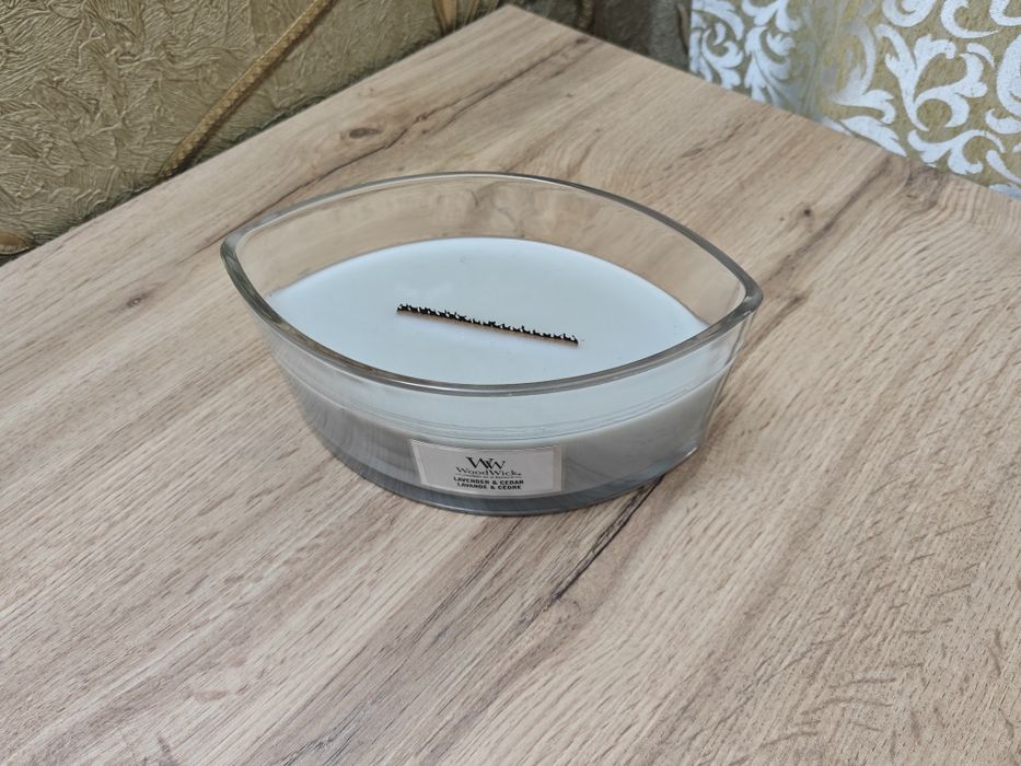 Свеча Wood Wick Lawander & Cedar
