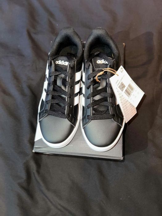 Buty dziecięce młodzieżowe Adidas Grand Court 3.0 J 36
