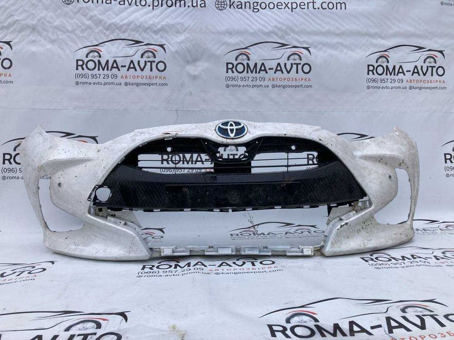 Передній бампер Toyota yaris 4 2019-2023