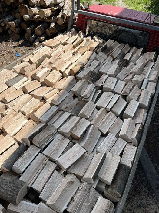 Drewno opałowe kominkowe do palenia ognisko BUK BRZOZA dostawa BIELSKO