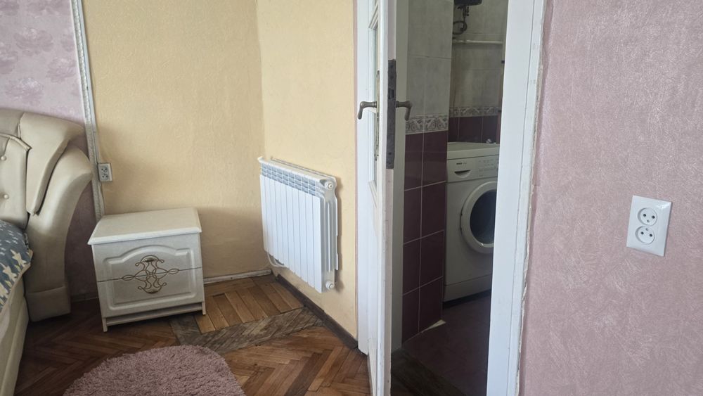 2 кім квартира, центр, біля університету, окремі кім, оплата помісячна