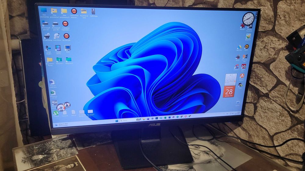 Монитор Asus VA24EHE