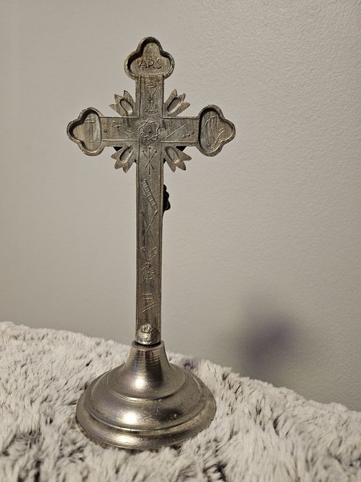 Krzyż stalowy krucyfiks 20,5 cm