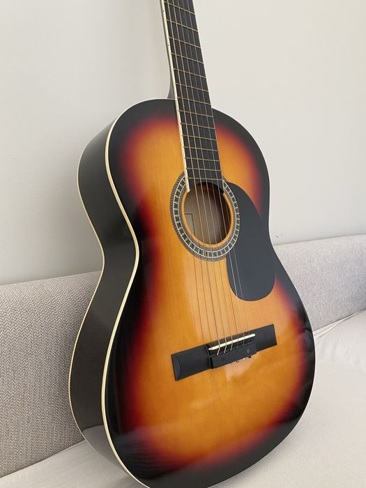 Gitara akustyczna