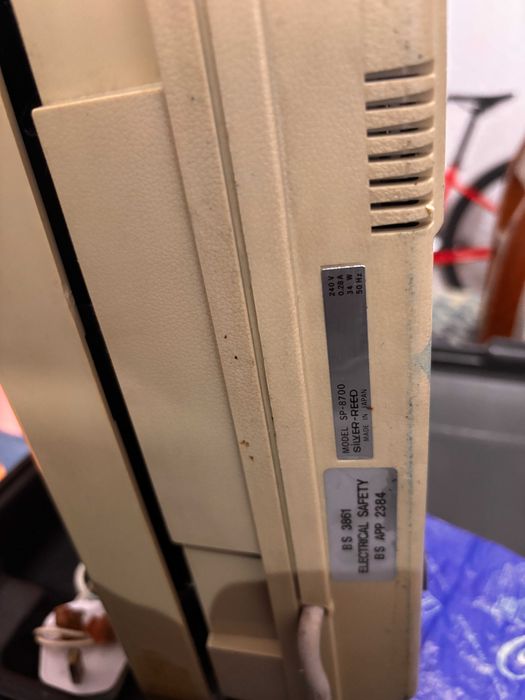 Maquina de escrever Silver Reed - modelo SP-8700