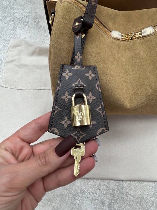 Сумочка в стилі Louis Vuitton Express PM