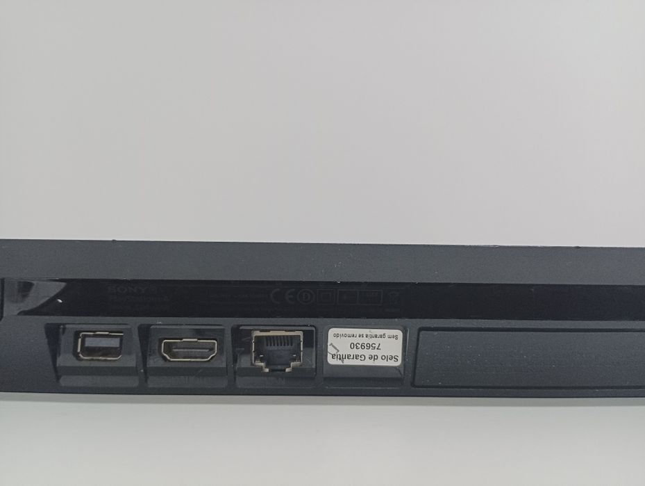PlayStation 4 Slim 1Tb