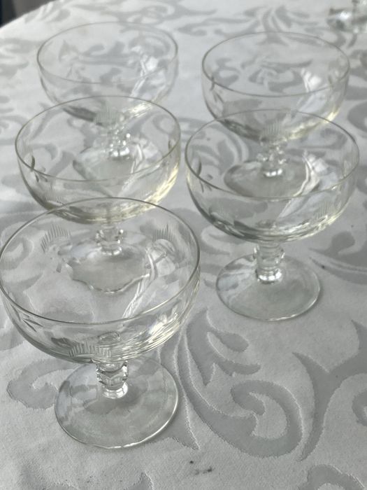 Conjunto de 5 copos de espumante