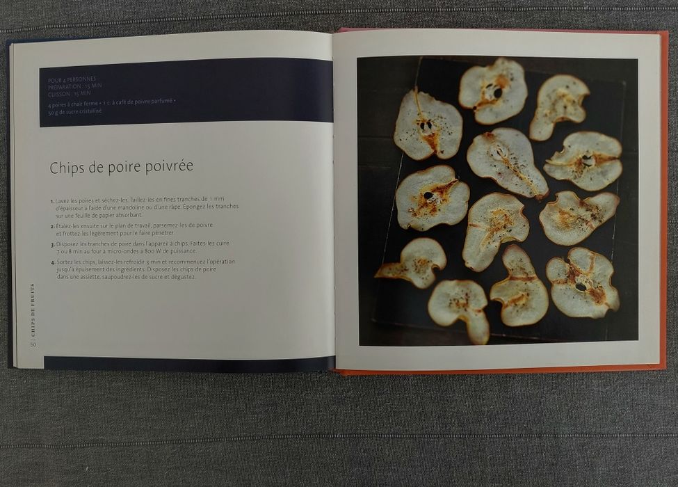 Livro de receitas de culinária - da Larousse. 
O livro foca-se em rece