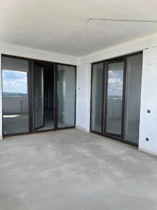 Продаж чудової 2 кім квартири, 106м.кв пр.С.Бандери