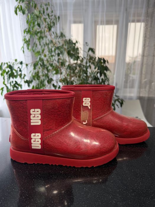 Дитячі чобітки 35 розмір UGG оригінал з США